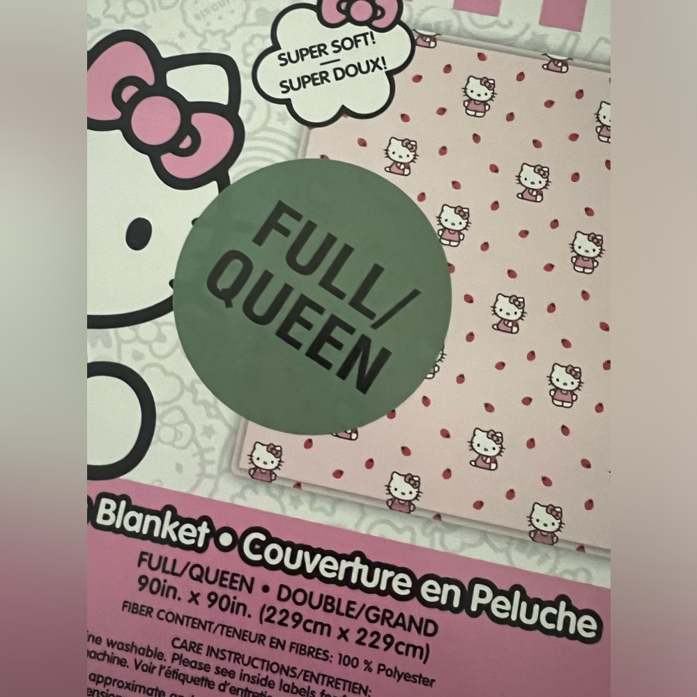 Hello kitty Full/Queen pink and strawberries blanket